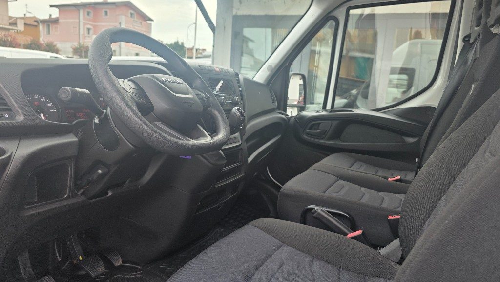 IVECO Daily 33S12V 2.3 HPT PM-TM Furgone - 8