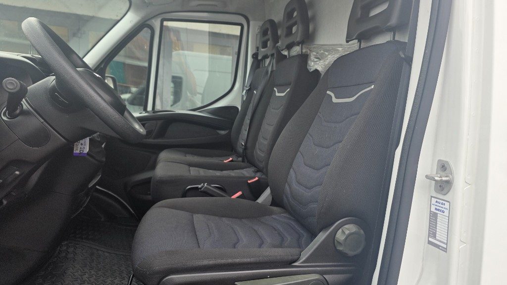 IVECO Daily 33S12V 2.3 HPT PM-TM Furgone - 9