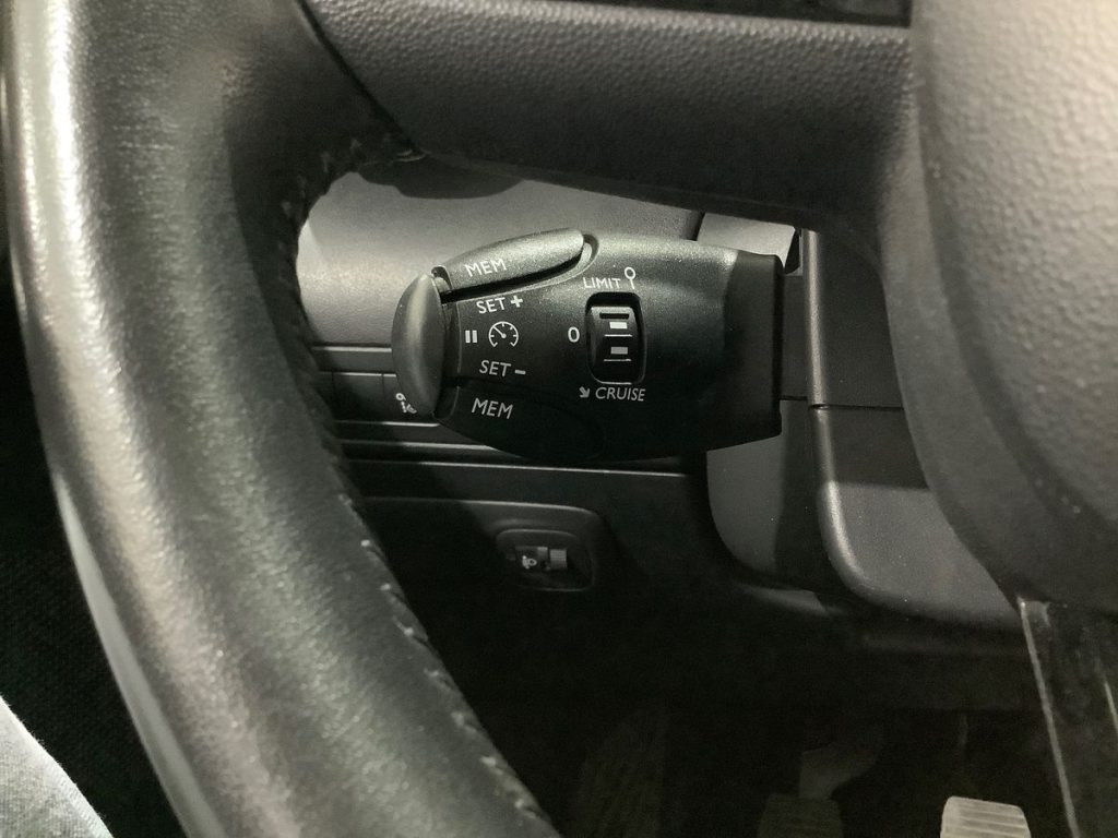 CITROEN C3 Aircross BlueHDi 100 S&S Shine - 20