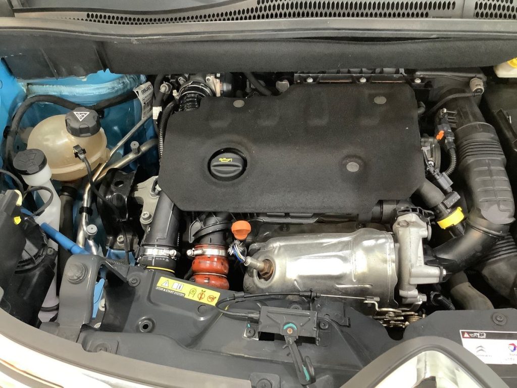 CITROEN C3 Aircross BlueHDi 100 S&S Shine - 23