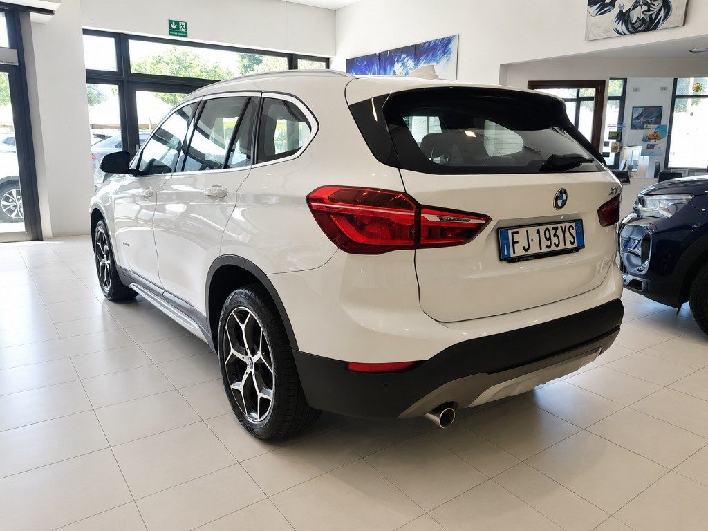 BMW X1 sDrive16d Pelle Tweed Navigatore - 8