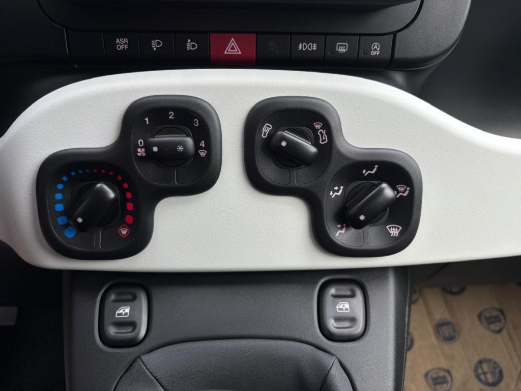 FIAT Pandina Cross 1.0 Hybrid 65CV--FOTO ILLUSTRATIVA BIANCO - 13