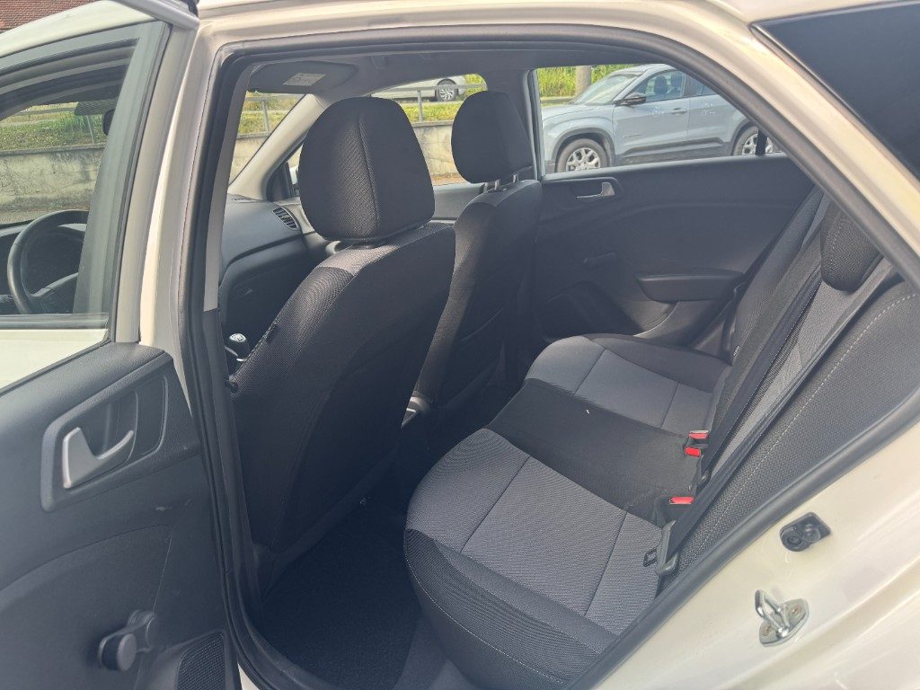 HYUNDAI i20 1.2 5 porte Connectline+Apple car play/android+cam - 12
