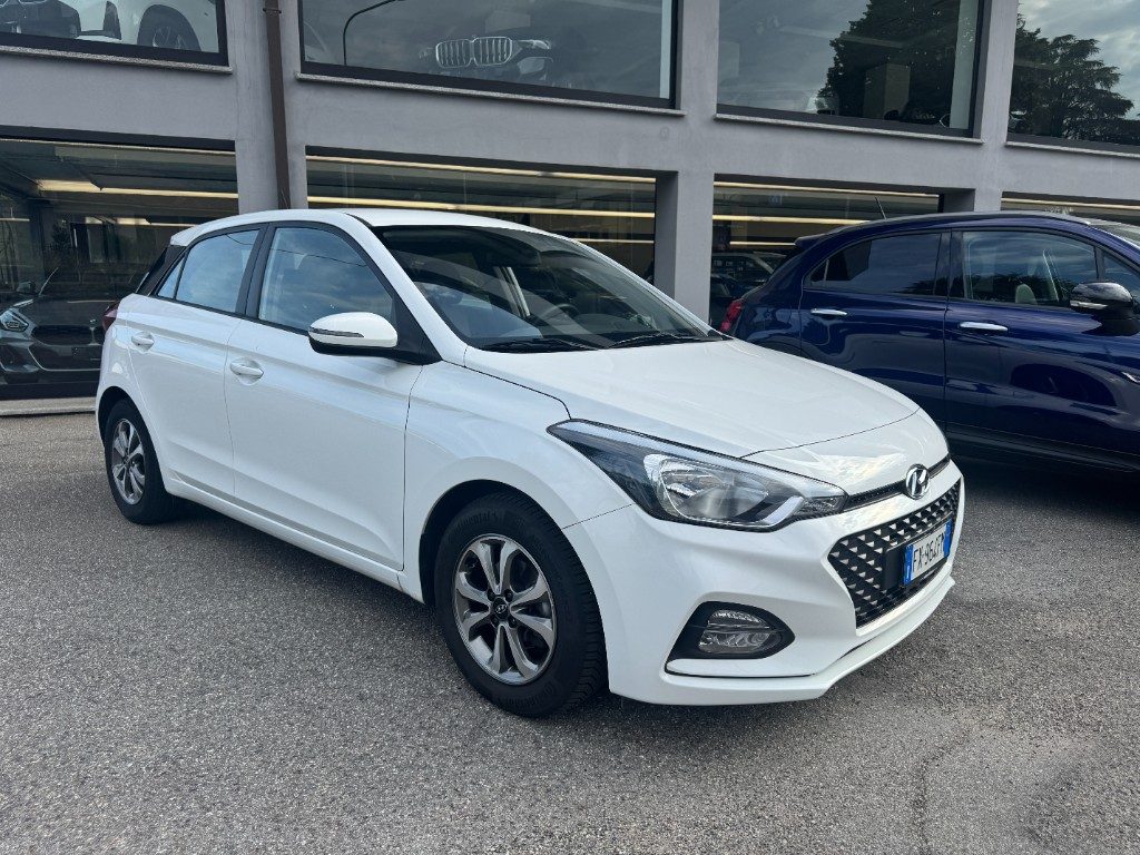 HYUNDAI i20 1.2 5 porte Connectline+Apple car play/android+cam - 3