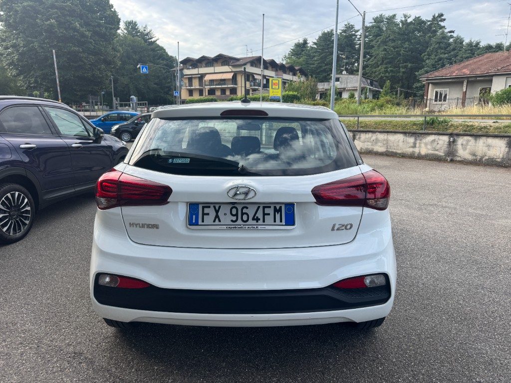 HYUNDAI i20 1.2 5 porte Connectline+Apple car play/android+cam - 5