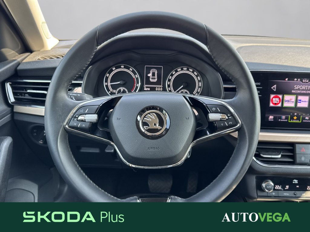 SKODA Kamiq 1.0 tsi black dots 110cv dsg - 9