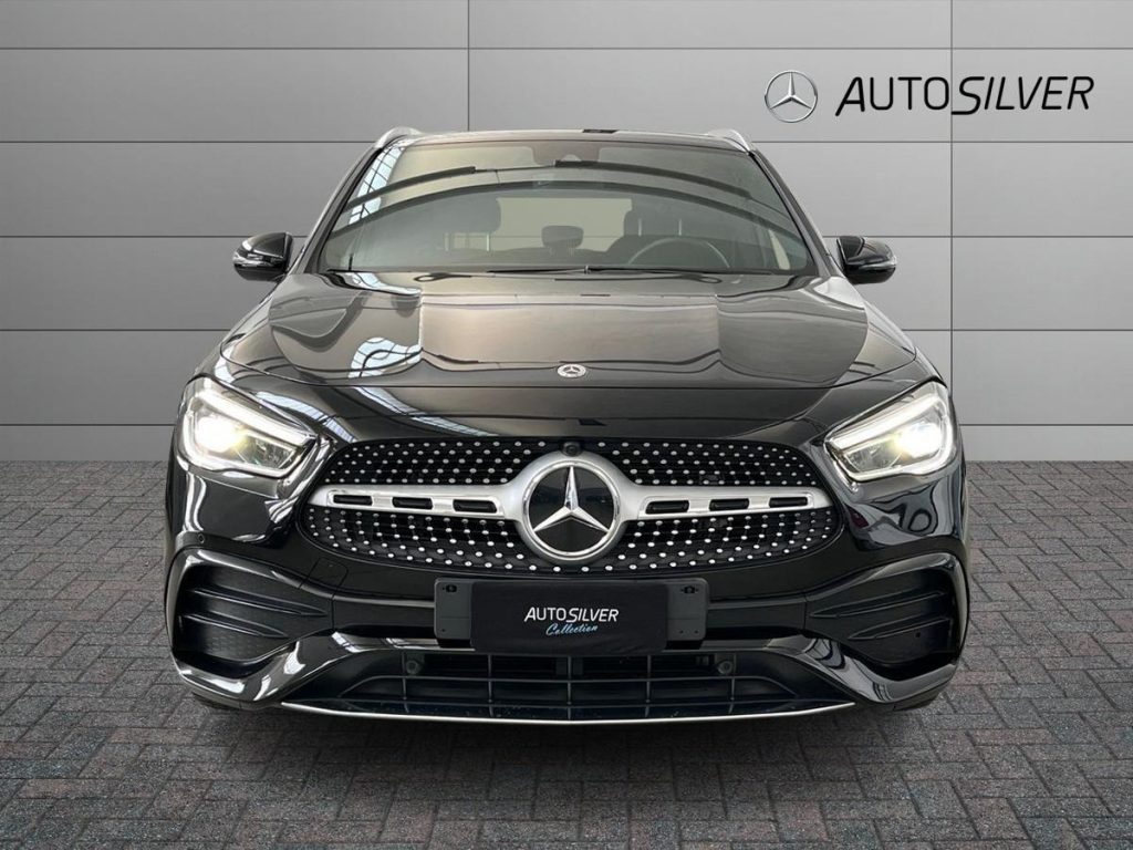 MERCEDES-BENZ GLA 200 Automatic Premium - 3
