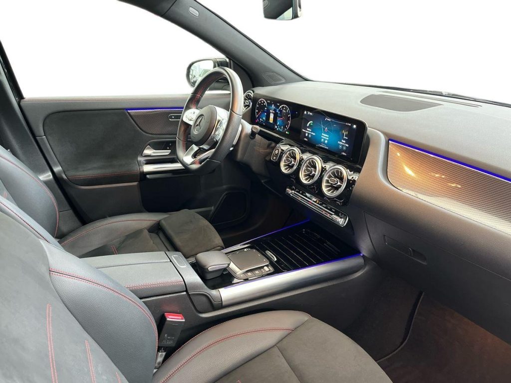 MERCEDES-BENZ GLA 200 Automatic Premium - 15