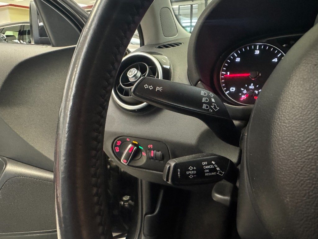 AUDI A1 SPB 1.4 TDI Admired SLINE+BIXENO+NAVI - 13
