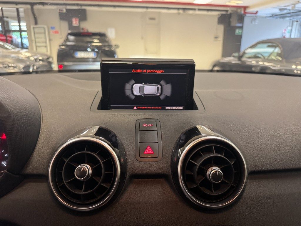 AUDI A1 SPB 1.4 TDI Admired SLINE+BIXENO+NAVI - 11
