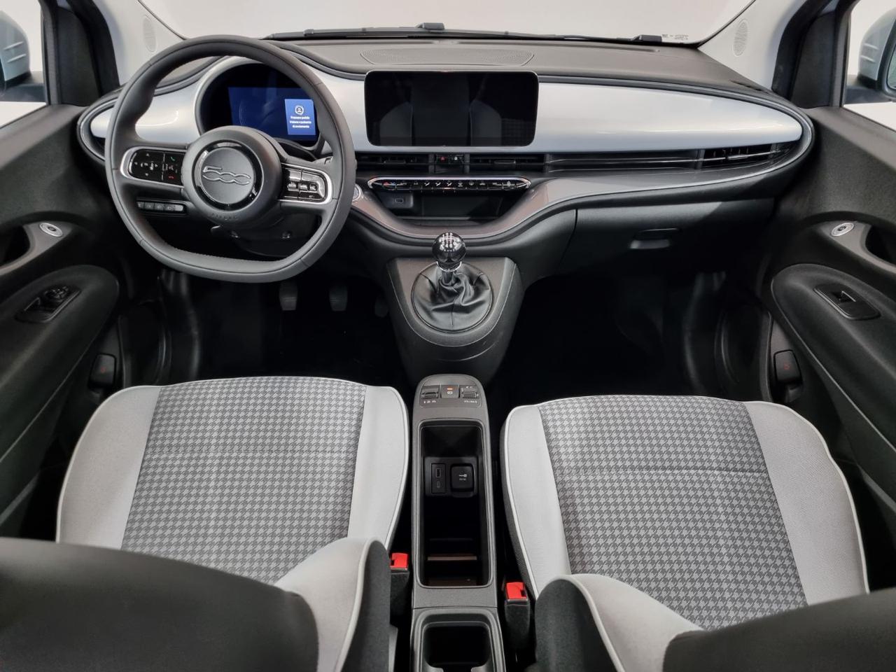 FIAT 500 Berlina Hybrid Icon - 7