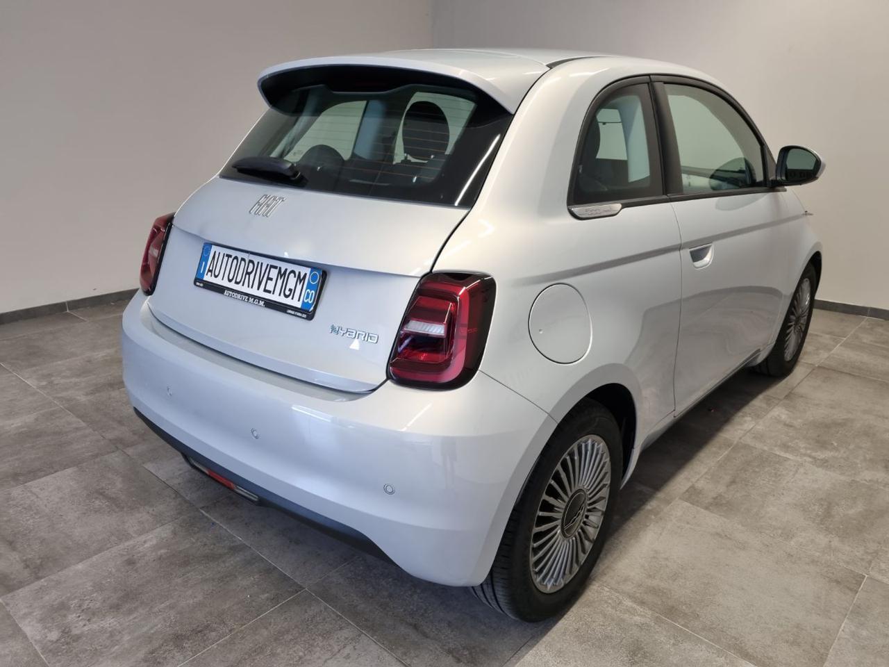 FIAT 500 Berlina Hybrid Icon - 25