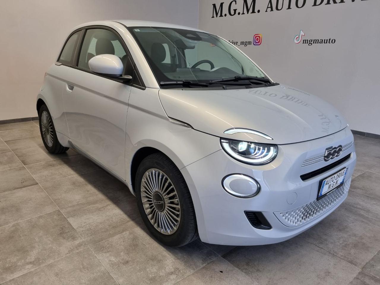 FIAT 500 Berlina Hybrid Icon - 27