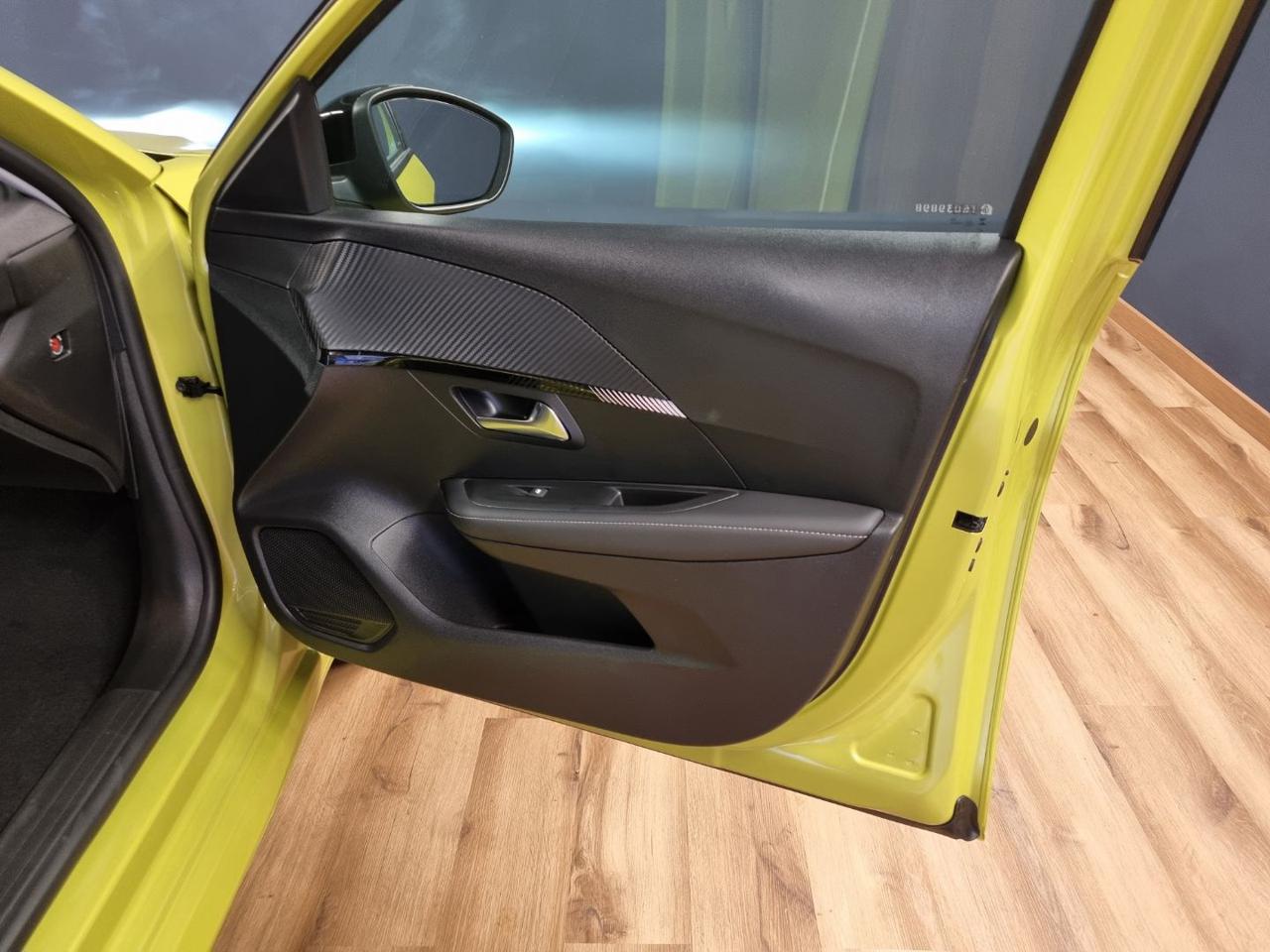 PEUGEOT 208 Hybrid 110 e-DCS6 Business - 23