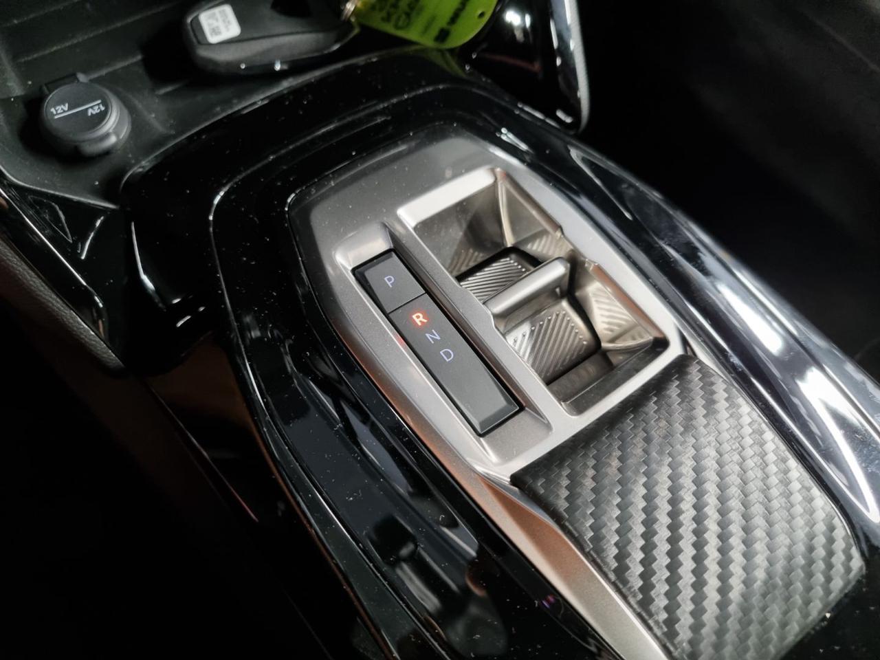 PEUGEOT 208 Hybrid 110 e-DCS6 Business - 11