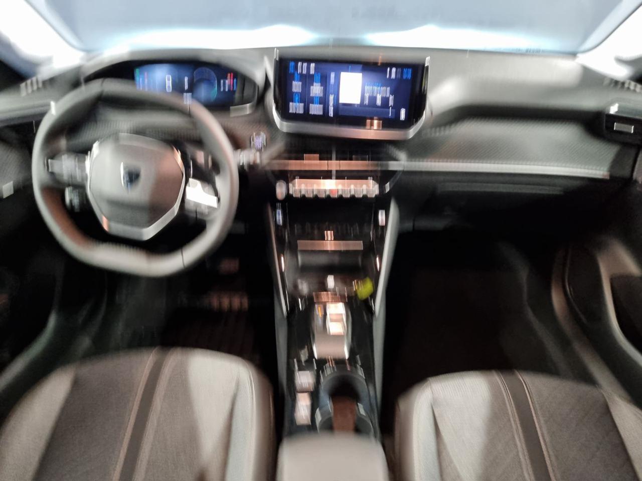 PEUGEOT 208 Hybrid 110 e-DCS6 Business - 20
