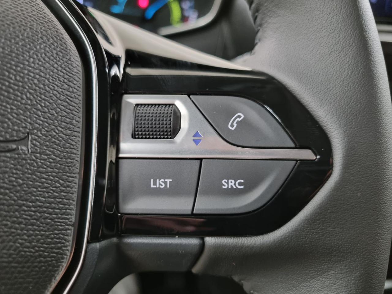 PEUGEOT 208 Hybrid 110 e-DCS6 Business - 20