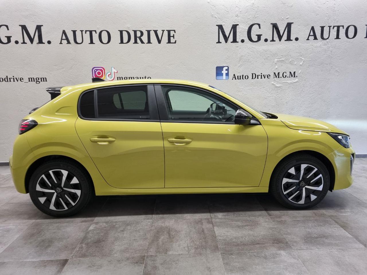 PEUGEOT 208 Hybrid 110 e-DCS6 Business - 4