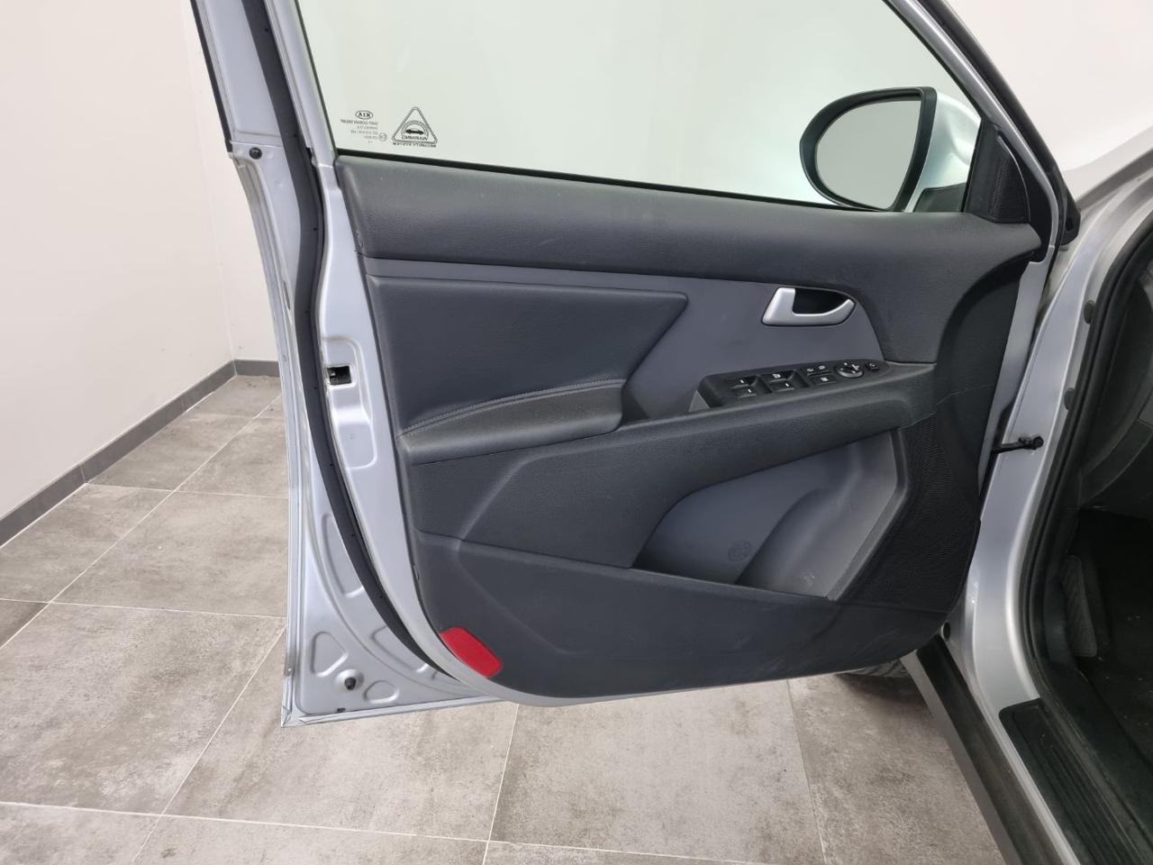 KIA Sportage 1.6 GDI 2WD Cool - 20