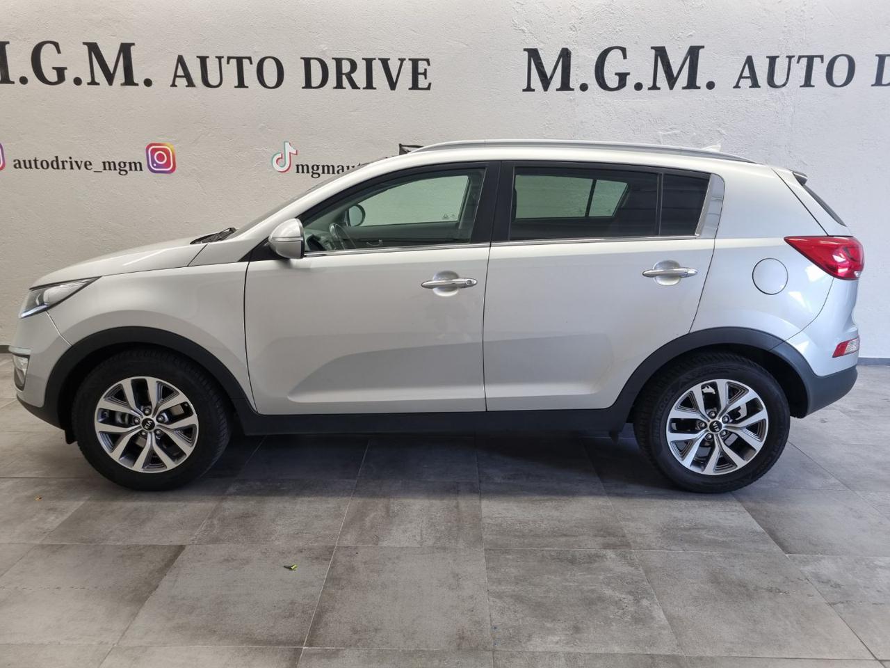 KIA Sportage 1.6 GDI 2WD Cool - 2