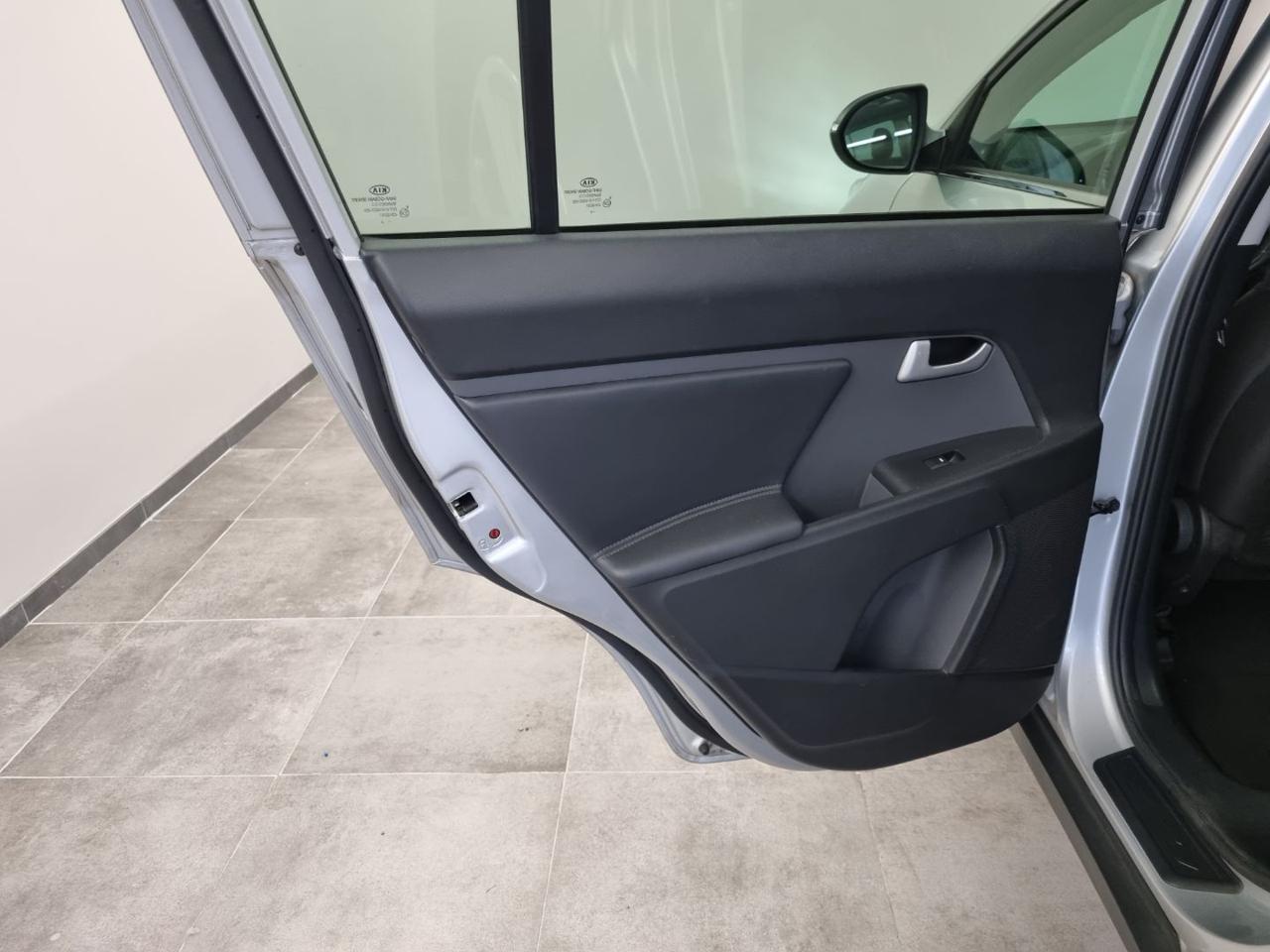 KIA Sportage 1.6 GDI 2WD Cool - 21