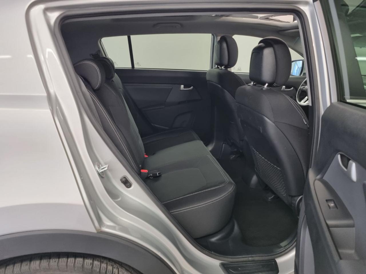 KIA Sportage 1.6 GDI 2WD Cool - 23