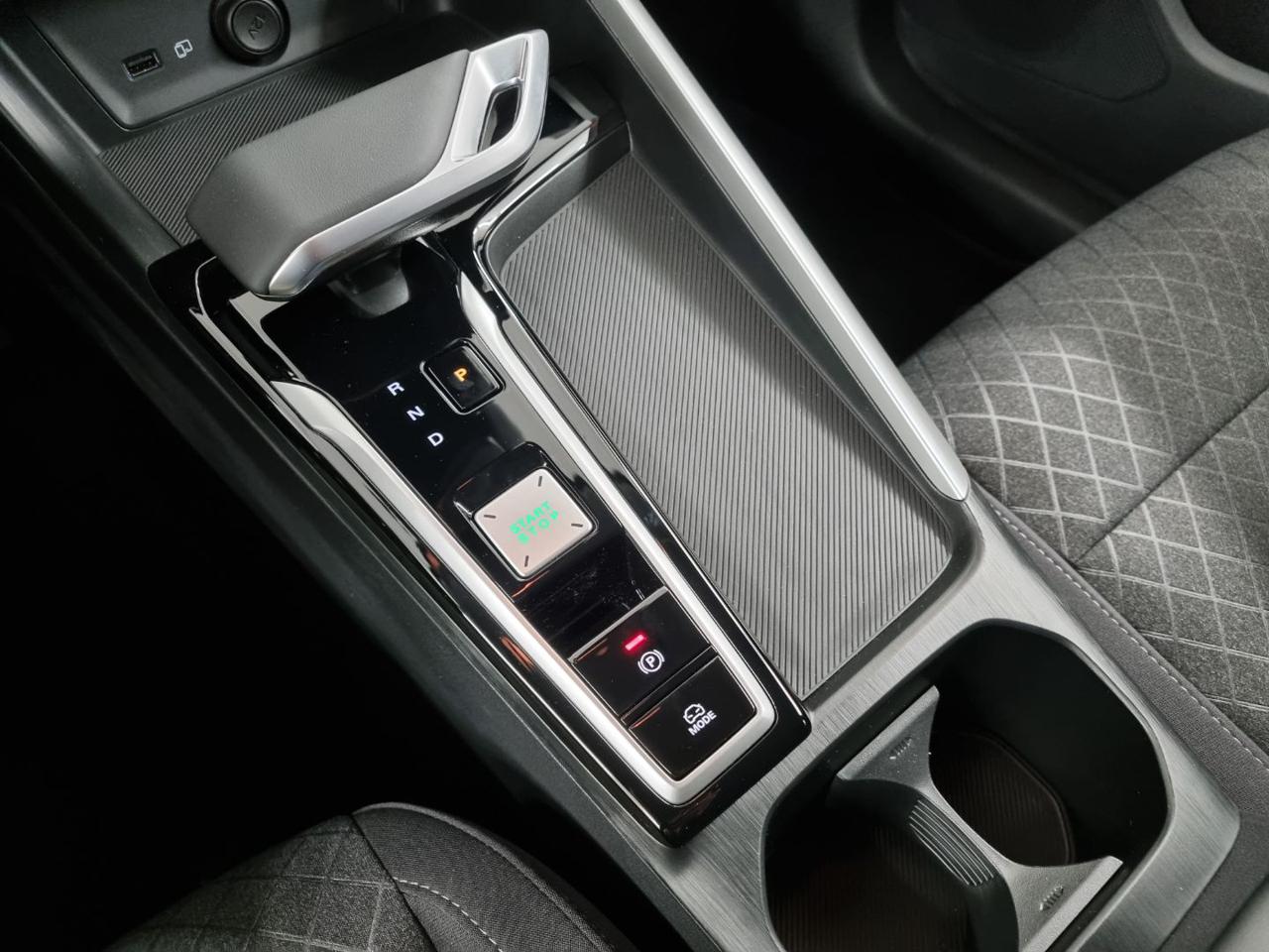 MG ZS 1.5 Hybrid COMFORT - 29
