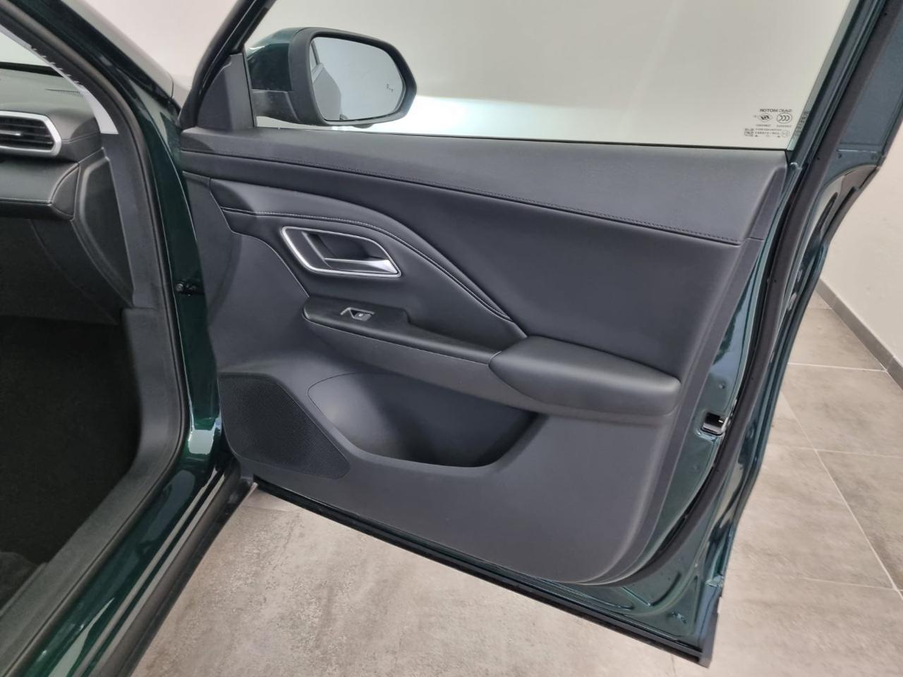 MG ZS 1.5 Hybrid+ Luxury - 21