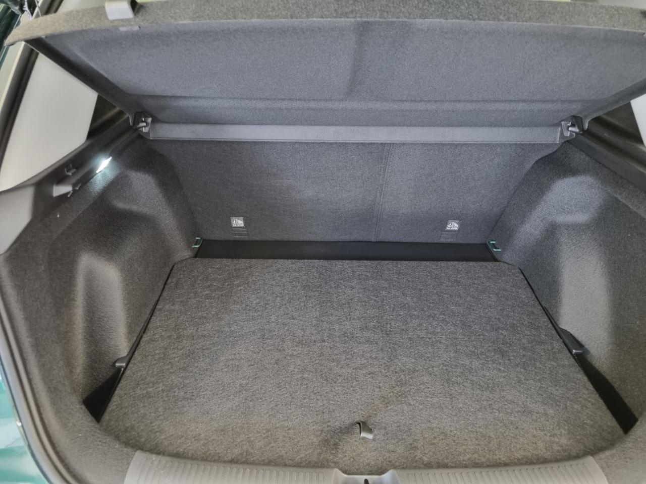 MG ZS 1.5 Hybrid+ Luxury - 17
