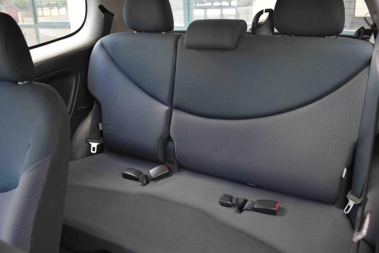TOYOTA Yaris 1.0i 16V cat 3 porte Sol - 10