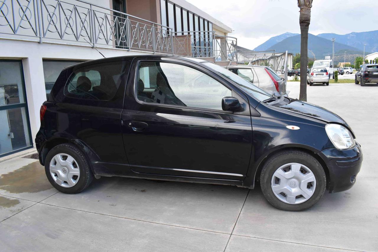 TOYOTA Yaris 1.0i 16V cat 3 porte Sol - 4