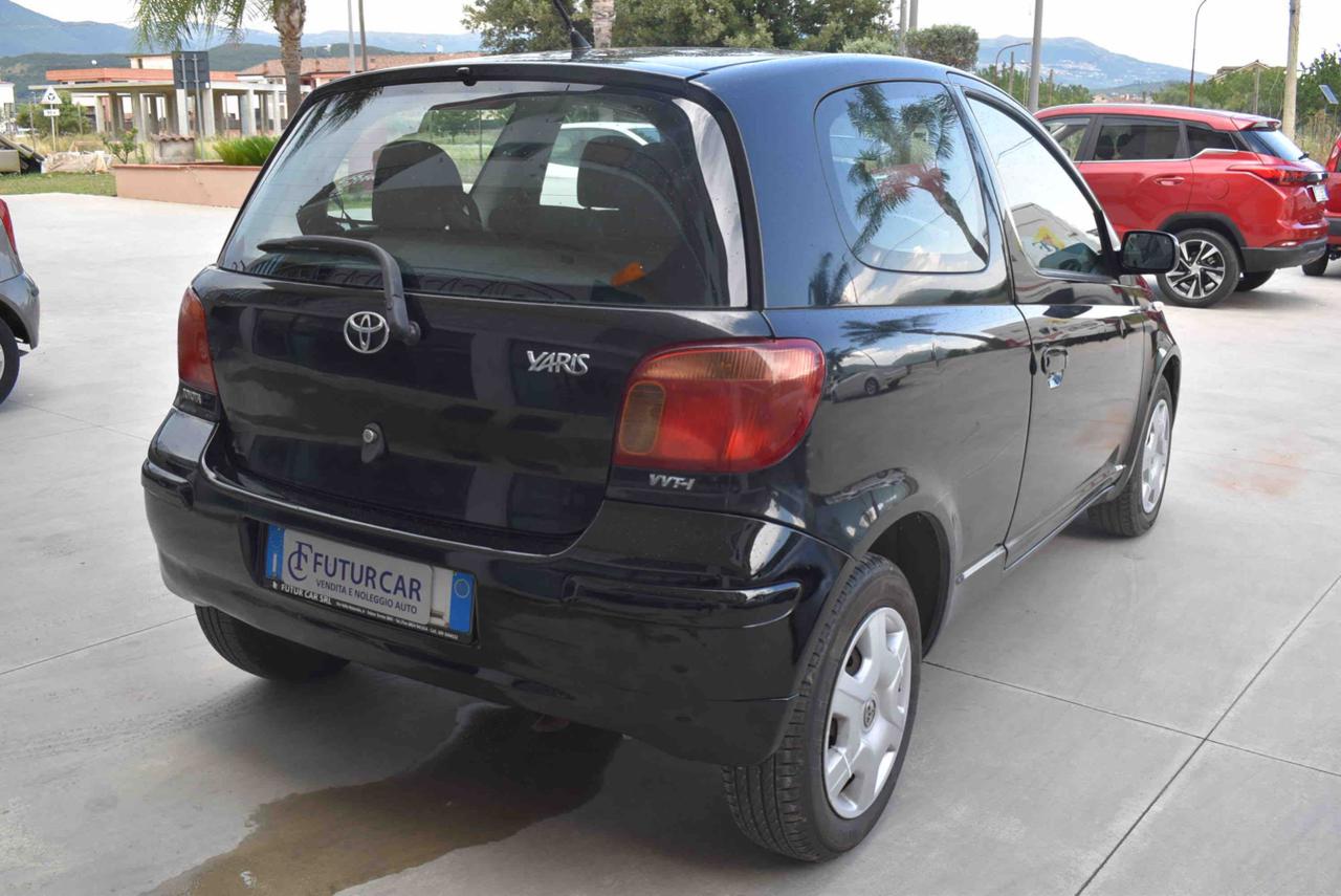 TOYOTA Yaris 1.0i 16V cat 3 porte Sol - 13