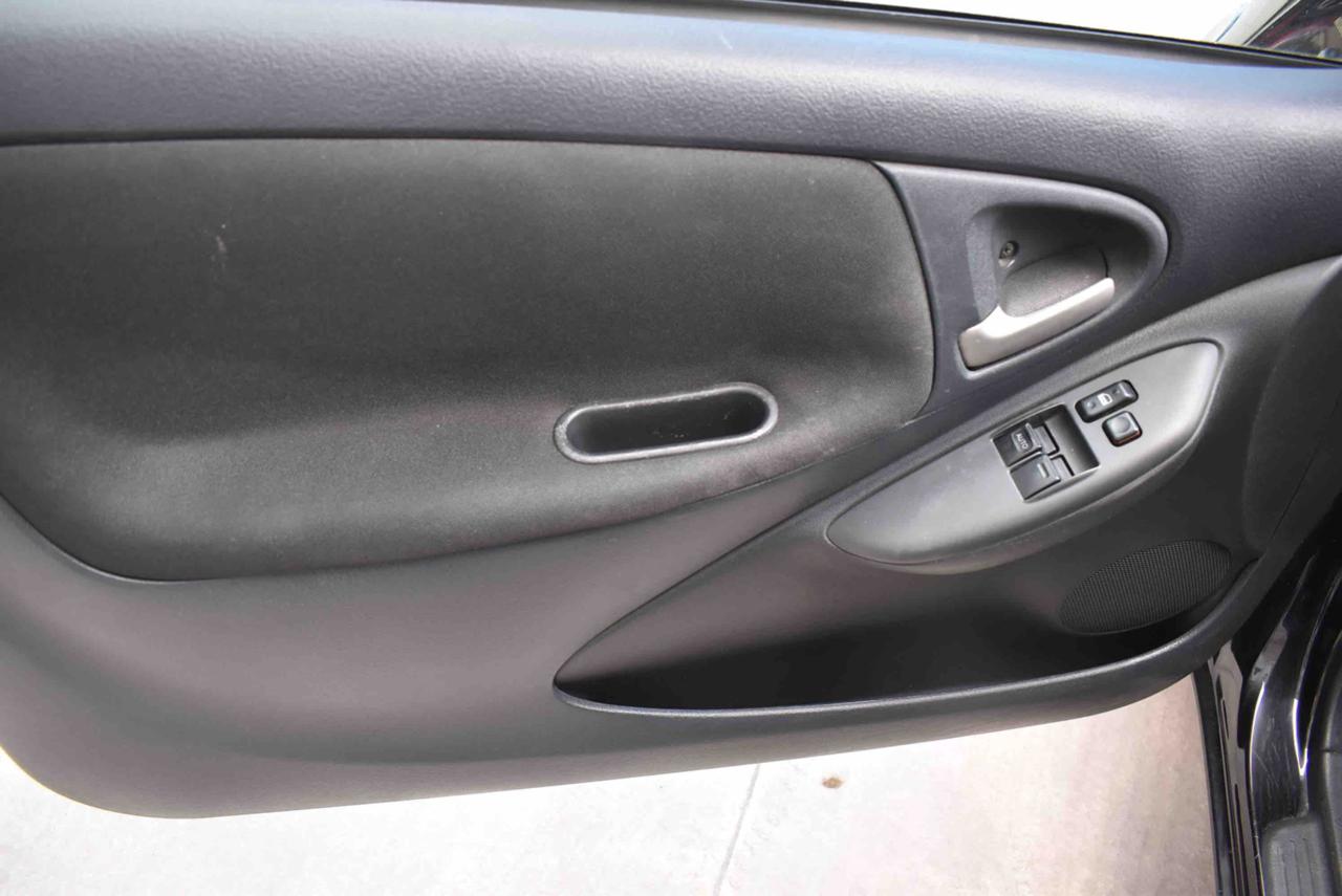 TOYOTA Yaris 1.0i 16V cat 3 porte Sol - 7