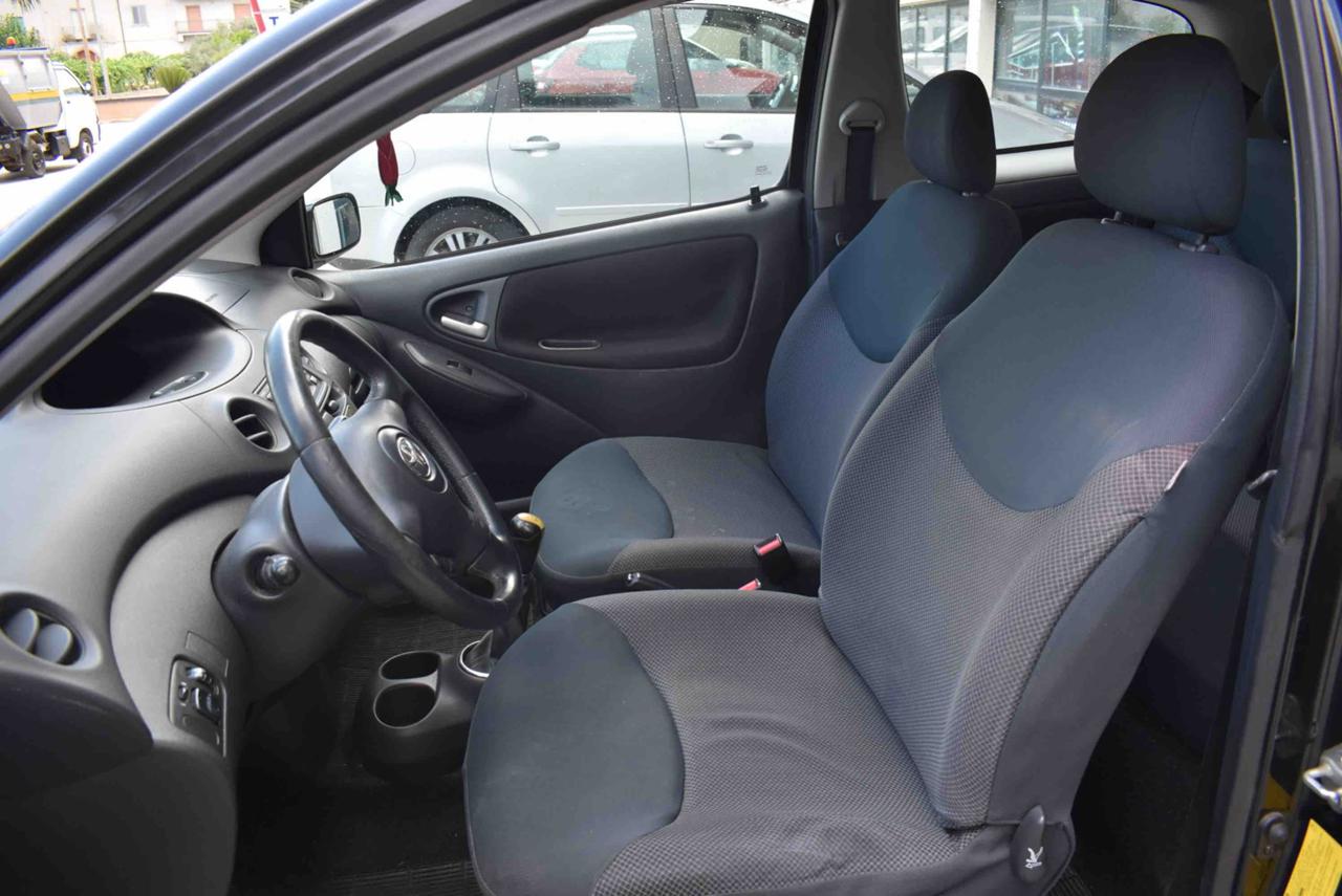 TOYOTA Yaris 1.0i 16V cat 3 porte Sol - 8