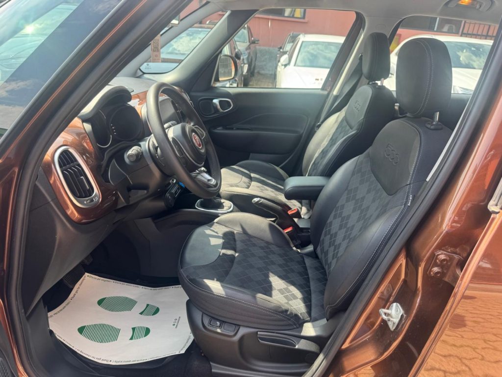 FIAT 500L Wagon 1.3 M-jet 95 CV Dualogic Lounge 7 posti - 19