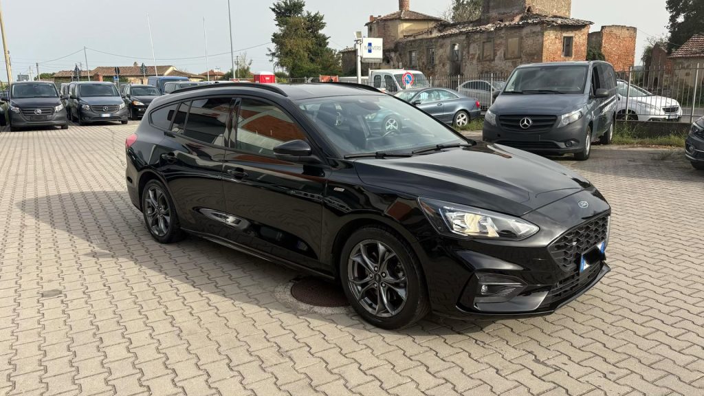 FORD Focus 1.0 EcoBoost 125 CV SW ST-Line IVA ESPOSTA - 2
