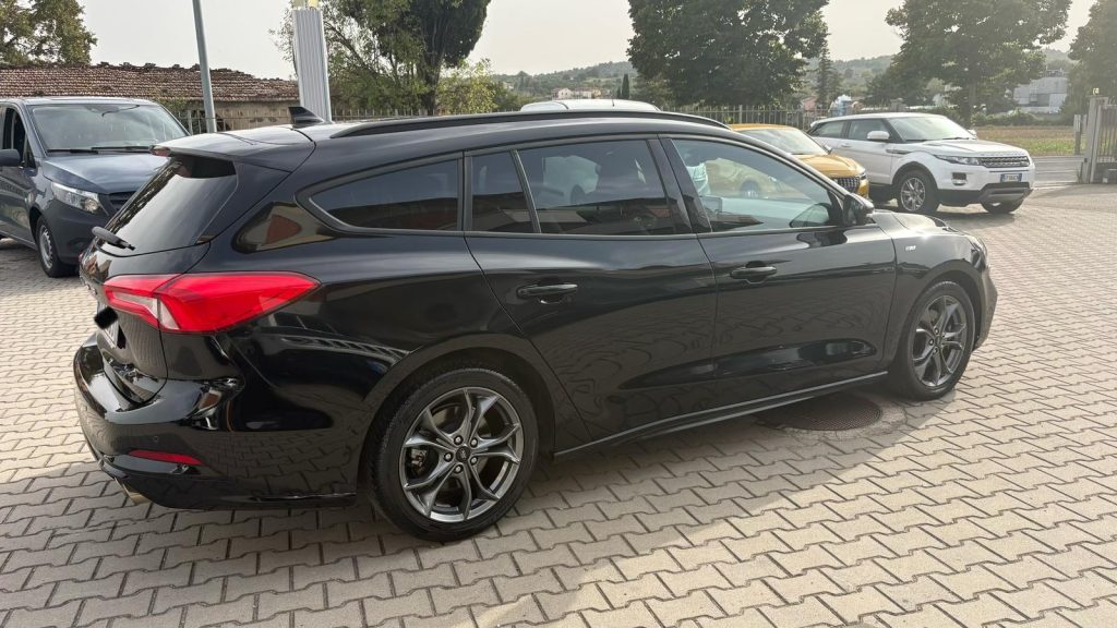 FORD Focus 1.0 EcoBoost 125 CV SW ST-Line IVA ESPOSTA - 3
