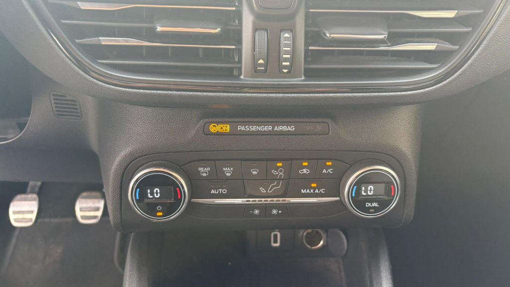 FORD Focus 1.0 EcoBoost 125 CV SW ST-Line IVA ESPOSTA - 16