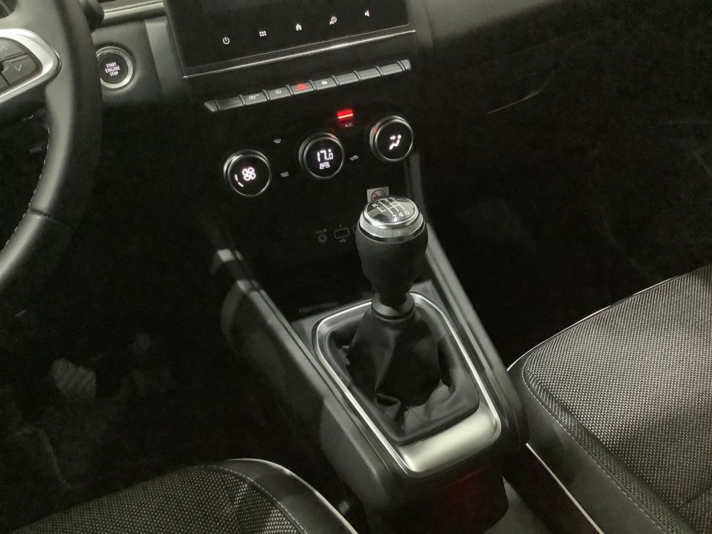 RENAULT Captur TCe 90 CV Techno - 8