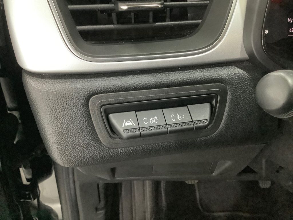 RENAULT Captur TCe 90 CV Techno - 19