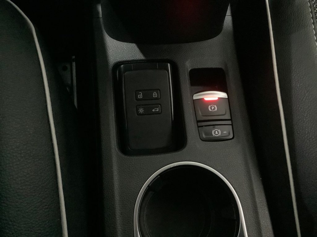 RENAULT Captur TCe 90 CV Techno - 23