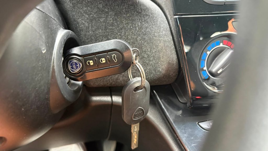 LANCIA Ypsilon 1.0 FireFly 5 porte S&S Hybrid Silver Plus X NEOP. - 9
