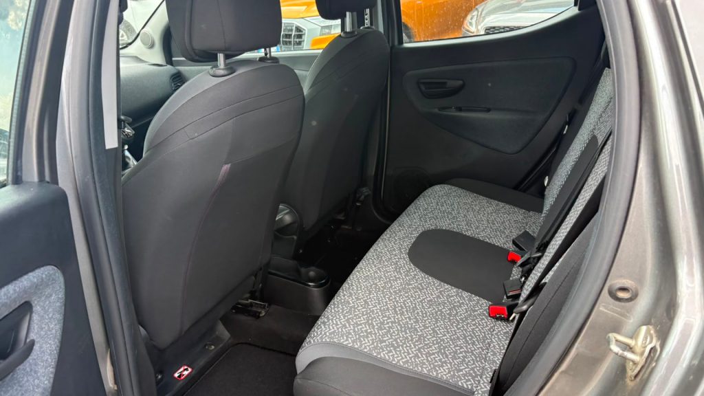 LANCIA Ypsilon 1.0 FireFly 5 porte S&S Hybrid Silver Plus X NEOP. - 10