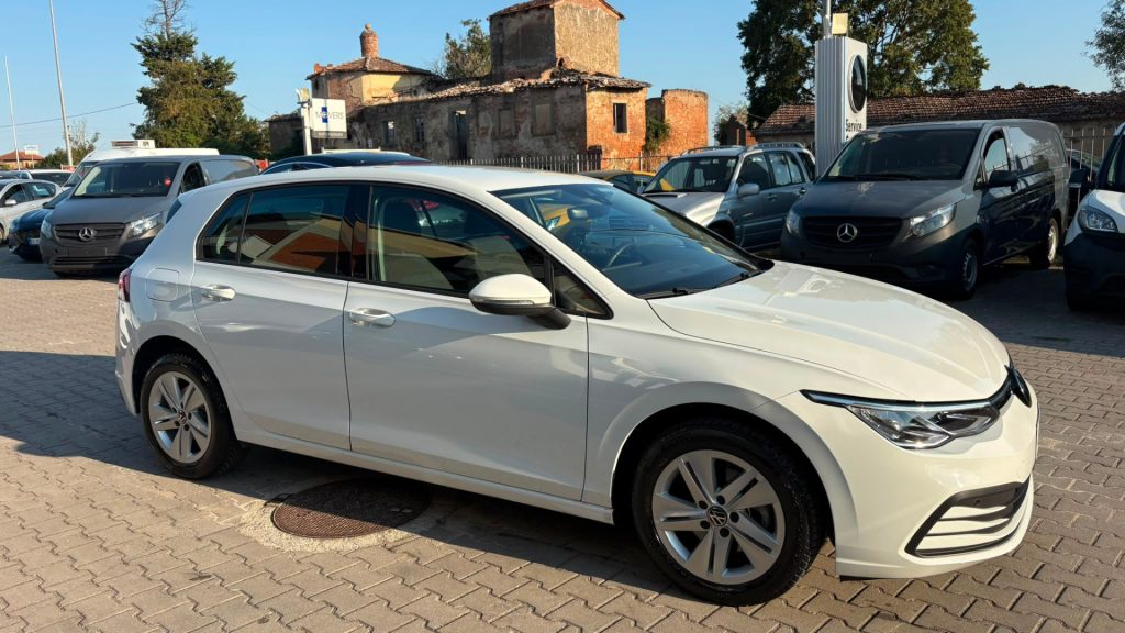 VOLKSWAGEN Golf 1.0 eTSI EVO DSG Life IVA ESPOSTA OK NEOP. - 2