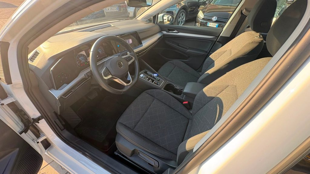 VOLKSWAGEN Golf 1.0 eTSI EVO DSG Life IVA ESPOSTA OK NEOP. - 9