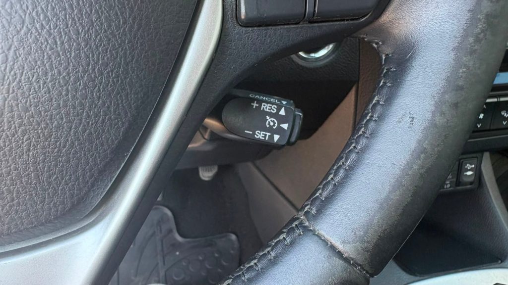 TOYOTA Auris 2.0 D-4D Lounge IDONEA NEOPATENTATI - 8