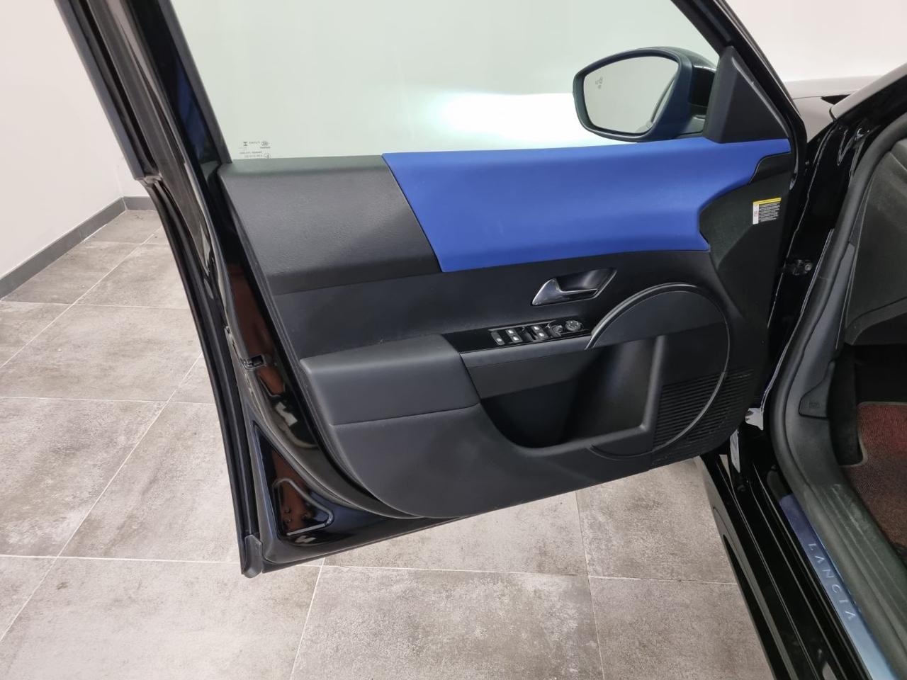 LANCIA Ypsilon 54 kWh HF LINE - 17
