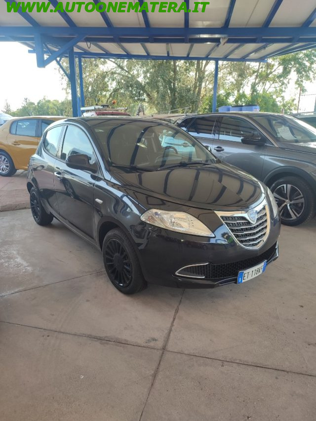 LANCIA Ypsilon Nero pastello