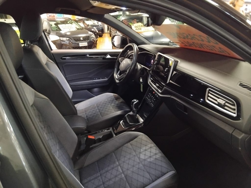 VOLKSWAGEN T-Roc 1.0 TSI R-Line CON GRIMALDI SPECIAL DAY - 11