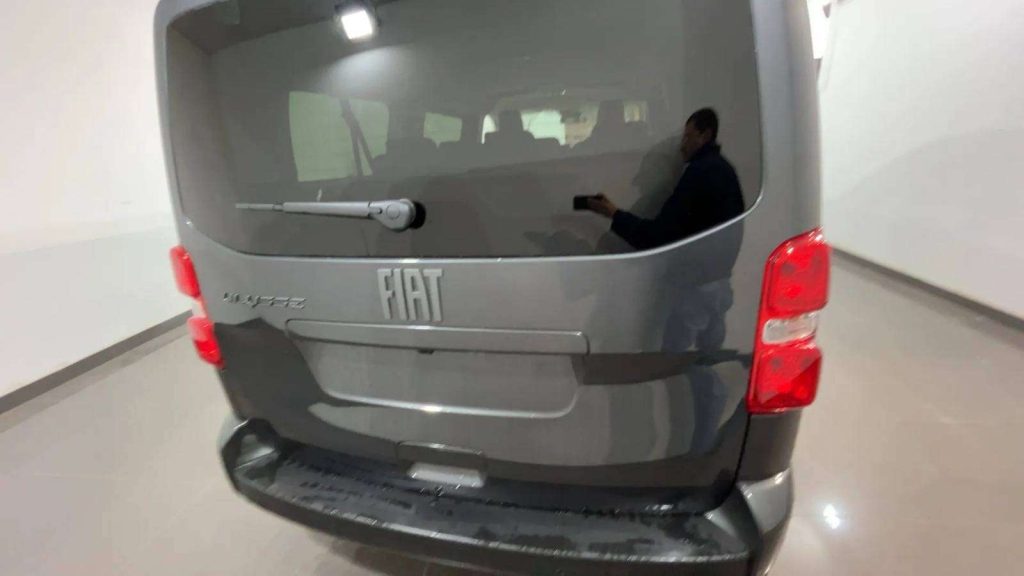 FIAT Ulysse Automat. Omolog. M1 2.0 bluehdi 180cv L3H1 8 post - 3